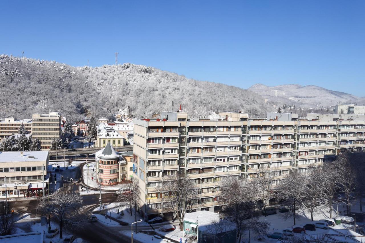 Appartamento Krisztina Apartman Salgótarján Esterno foto