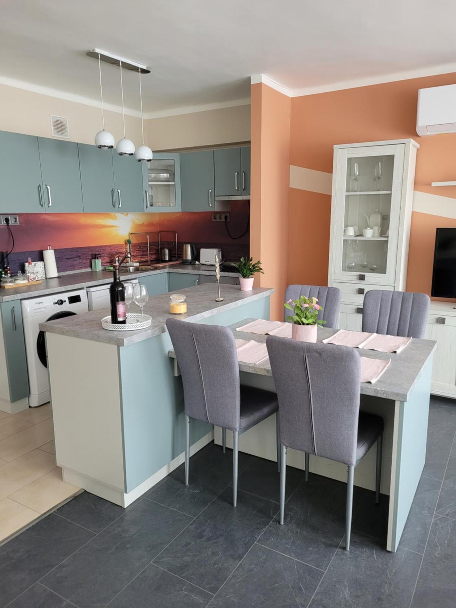 Appartamento Krisztina Apartman Salgótarján Esterno foto